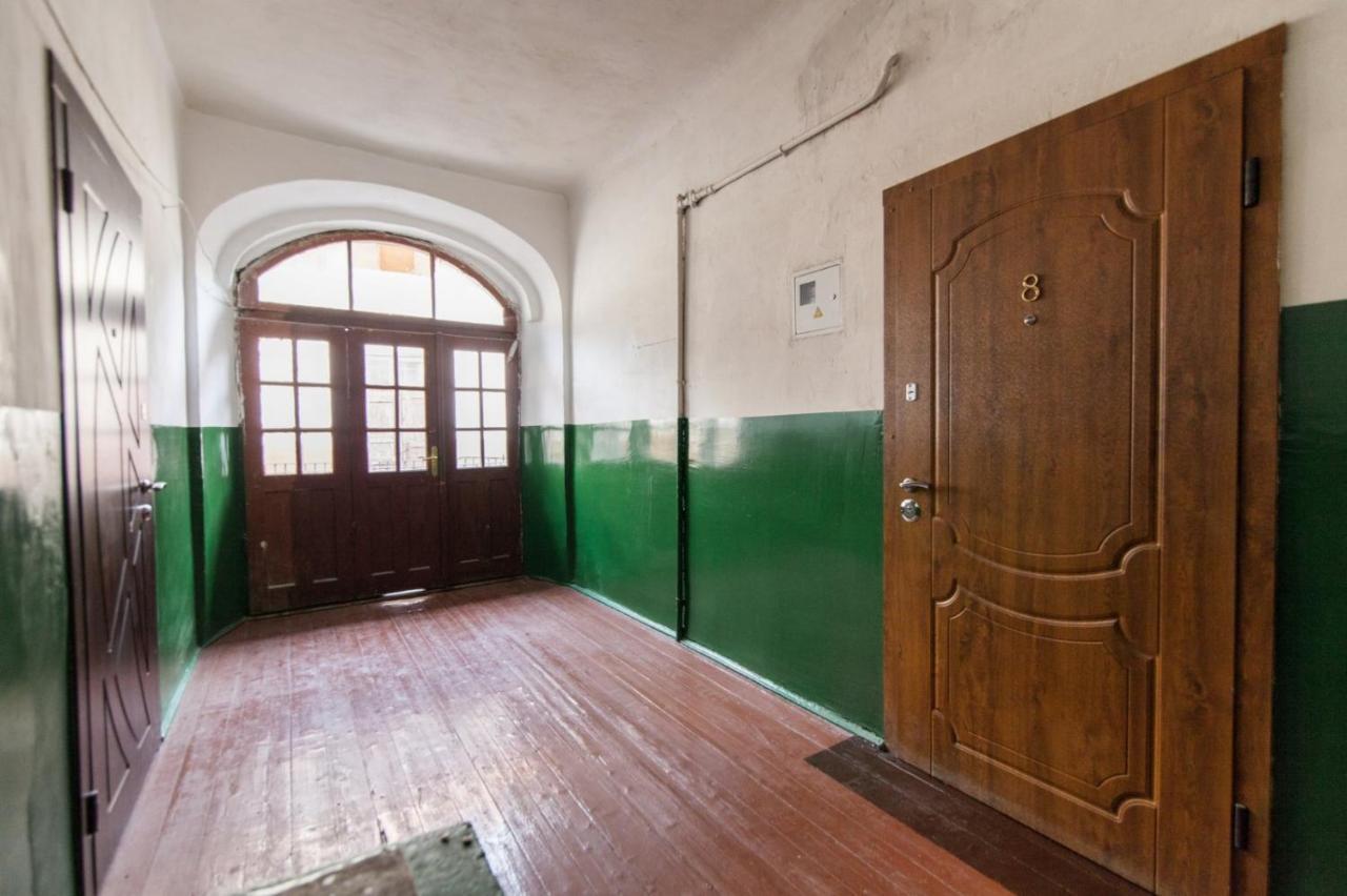 Apartment On Krakivska Street Лвив Екстериор снимка
